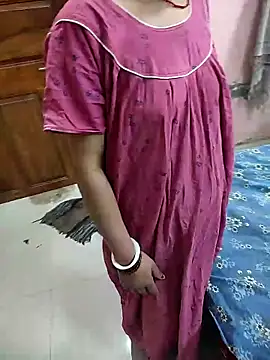 COUPLLE VILLAGE online show from 03-22-26, 03:10