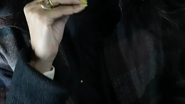 -AyeshaSinghania- online show from 12-27-24, 10:12