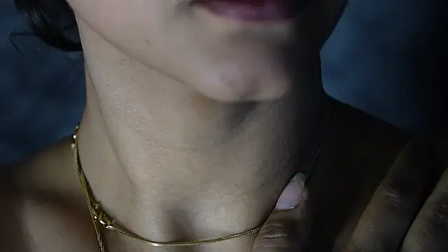 -AyeshaSinghania- online show from 01-30-25, 07:59