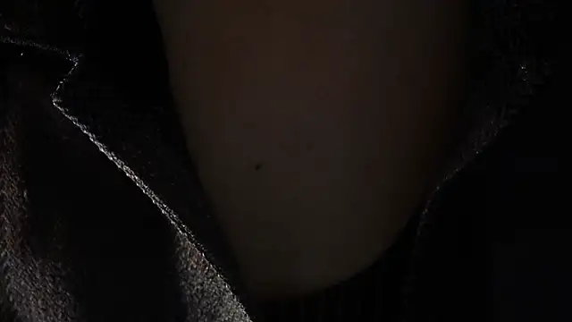 Snapshot of -AyeshaSinghania- chatting on 12-23-25, 09:40 -AyeshaSinghania- online show from 12-23-25, 09:40