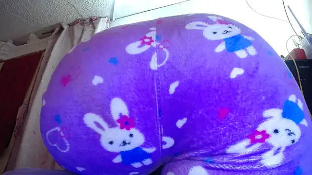 Snapshot of daleska_ayala_1 chatting on 01-26-25, 02:08 daleska ayala 1 online show from 01-26-25, 02:08