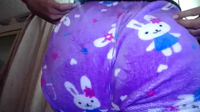 Snapshot of daleska_ayala_1 chatting on 01-26-25, 08:13 daleska ayala 1 online show from 01-26-25, 08:13