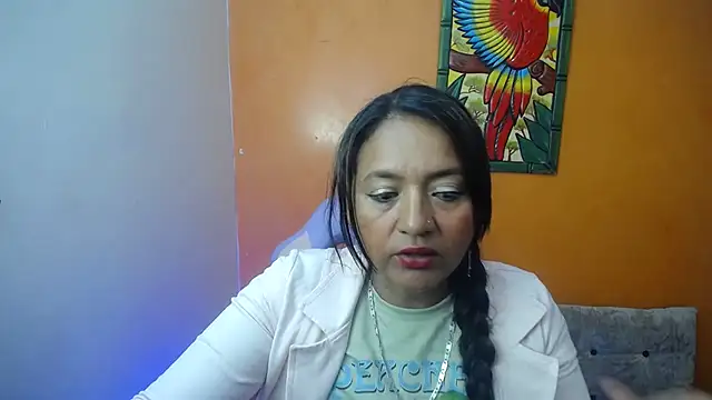 Snapshot of daleska_ayala_1 chatting on 02-10-25, 06:35 daleska ayala 1 online show from 02-10-25, 06:35