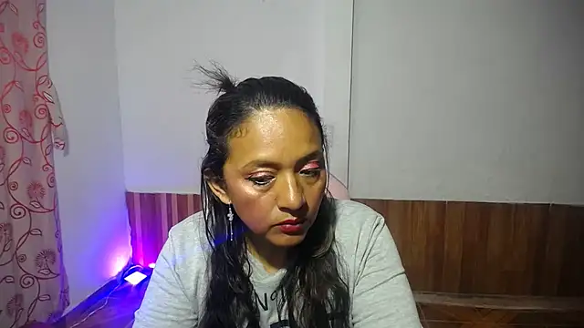 Snapshot of daleska_ayala_1 chatting on 02-24-25, 06:47 daleska ayala 1 online show from 02-24-25, 06:47