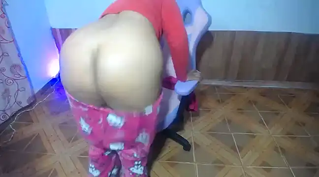 Snapshot of daleska_ayala_1 chatting on 03-01-25, 11:26 daleska ayala 1 online show from 03-01-25, 11:26