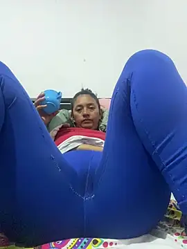 Snapshot of daleska_ayala_1 chatting on 03-14-25, 07:12 daleska ayala 1 online show from 03-14-25, 07:12