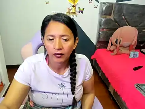 Snapshot of daleska_ayala_1 chatting on 09-21-25, 01:29 daleska ayala 1 online show from 09-21-25, 01:29