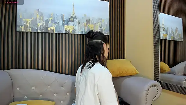 emily roberts1 online show from 09-26-25, 11:20