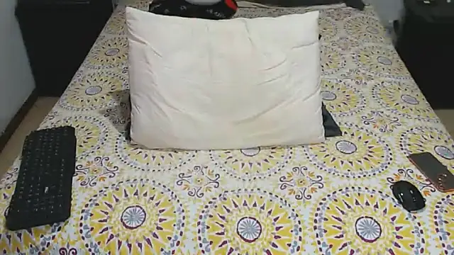 JahsHot online show from 12-01-25, 07:52