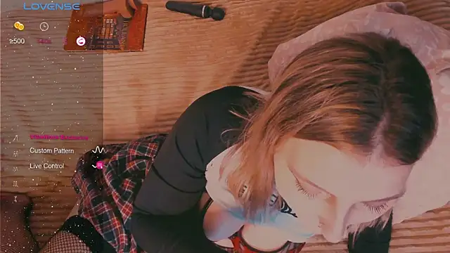 Snapshot of yoursugarbabe chatting on 12-10-24, 02:59 yoursugarbabe online show from 12-10-24, 02:59