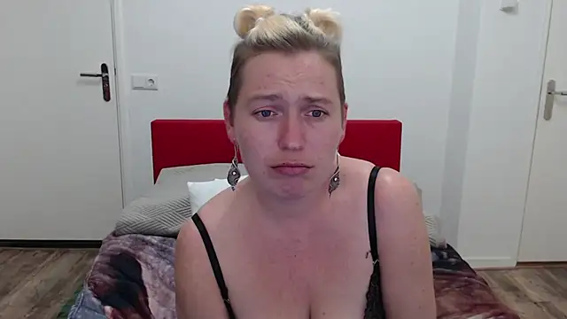 Snapshot of cumfun chatting on 02-04-25, 05:55 cumfun online show from 02-04-25, 05:55