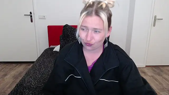 Snapshot of cumfun chatting on 03-10-25, 11:06 cumfun online show from 03-10-25, 11:06