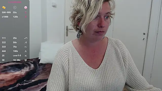 Snapshot of cumfun chatting on 09-30-25, 12:10 cumfun online show from 09-30-25, 12:10