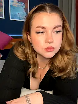 VictoriaLaFleur online show from 10-04-25, 08:18