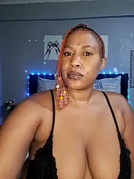 Snapshot of Toya_P chatting on 02-10-26, 08:35 Toya P online show from 02-10-26, 08:35