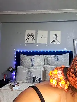 Snapshot of Toya_P chatting on 02-25-26, 10:08 Toya P online show from 02-25-26, 10:08