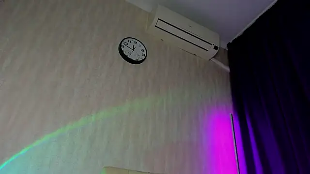 Miss Kreez online show from 09-09-25, 08:47