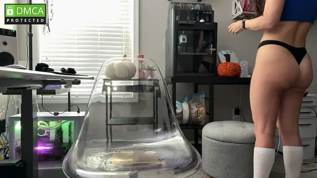 Cosmic Rose online show from 11-11-25, 02:17