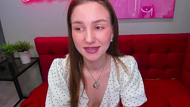 Snapshot of Inna_Lovely chatting on 06-04-26, 01:33 Inna Lovely online show from 06-04-26, 01:33