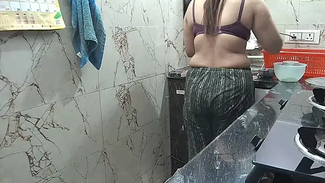 Snapshot of bhabhisexxy_880 chatting on 11-15-25, 02:20 bhabhisexxy 880 online show from 11-15-25, 02:20