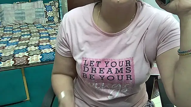 Snapshot of bhabhisexxy_880 chatting on 07-11-26, 05:10 bhabhisexxy 880 online show from 07-11-26, 05:10