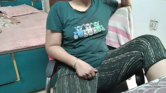 Snapshot of bhabhisexxy_880 chatting on 07-20-26, 02:48 bhabhisexxy 880 online show from 07-20-26, 02:48