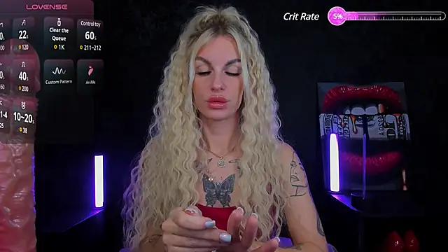 Snapshot of angel_devil_forever chatting on 02-23-25, 11:04 angel devil forever online show from 02-23-25, 11:04
