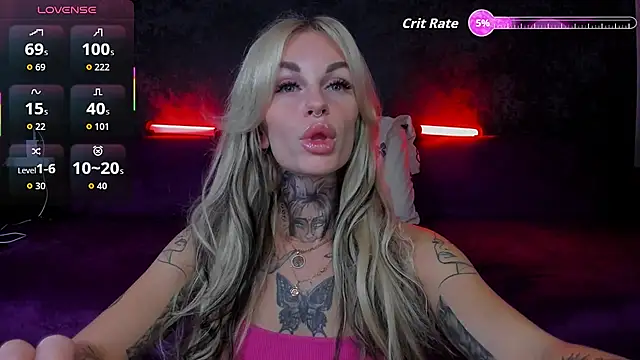 Snapshot of angel_devil_forever chatting on 09-29-25, 10:47 angel devil forever online show from 09-29-25, 10:47