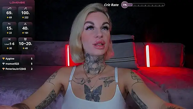 Snapshot of angel_devil_forever chatting on 11-06-25, 10:21 angel devil forever online show from 11-06-25, 10:21