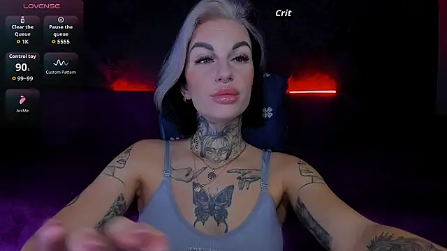 Snapshot of angel_devil_forever chatting on 11-19-25, 09:59 angel devil forever online show from 11-19-25, 09:59