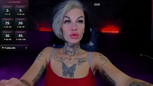 Snapshot of angel_devil_forever chatting on 11-24-25, 10:31 angel devil forever online show from 11-24-25, 10:31