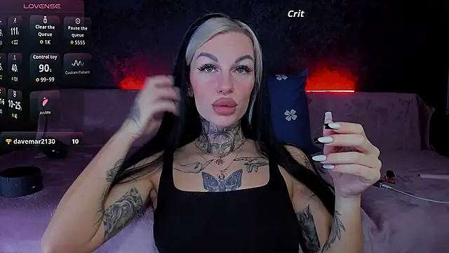 Snapshot of angel_devil_forever chatting on 11-29-25, 10:13 angel devil forever online show from 11-29-25, 10:13