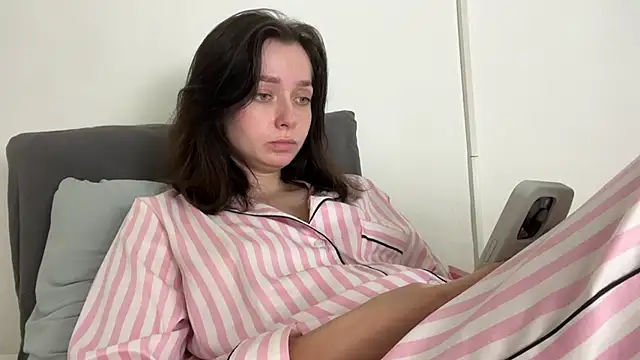 Snapshot of _liatris_ chatting on 01-04-25, 03:17 liatris online show from 01-04-25, 03:17