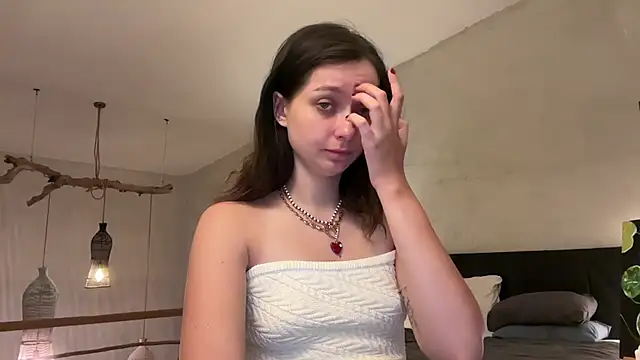 Snapshot of _liatris_ chatting on 02-10-25, 11:46 liatris online show from 02-10-25, 11:46