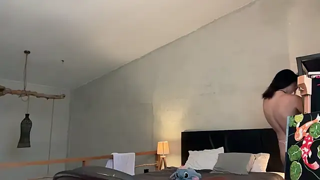 Snapshot of _liatris_ chatting on 02-27-25, 09:43 liatris online show from 02-27-25, 09:43