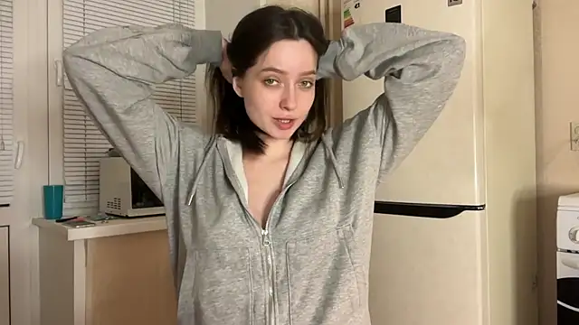 Snapshot of _liatris_ chatting on 09-16-25, 05:25 liatris online show from 09-16-25, 05:25