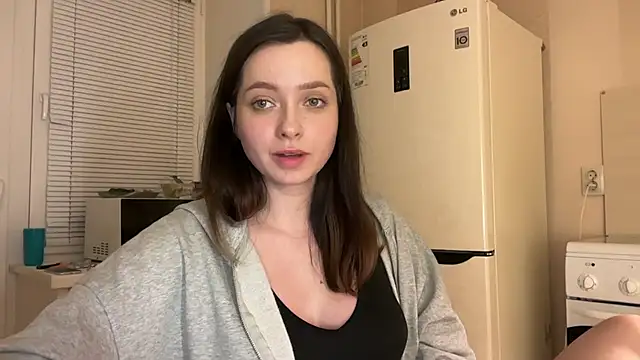 Snapshot of _liatris_ chatting on 09-17-25, 03:35 liatris online show from 09-17-25, 03:35