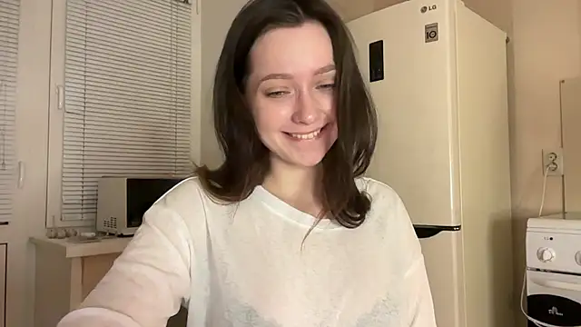 Snapshot of _liatris_ chatting on 10-05-25, 02:37 liatris online show from 10-05-25, 02:37