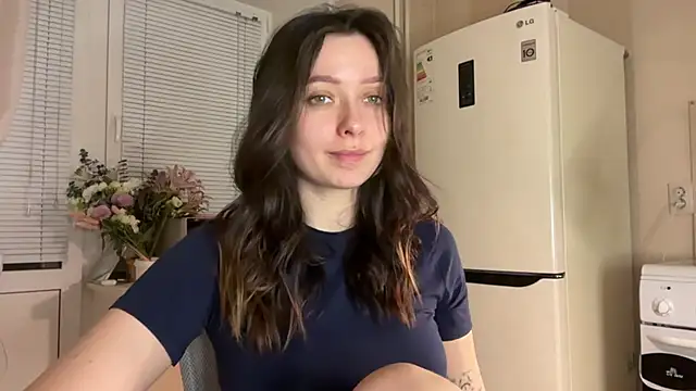 Snapshot of _liatris_ chatting on 11-12-25, 05:24 liatris online show from 11-12-25, 05:24