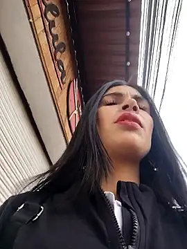Snapshot of Astrid-- chatting on 05-05-26, 02:58 Astrid-- online show from 05-05-26, 02:58