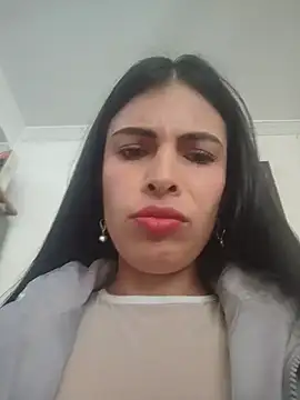 Snapshot of Astrid-- chatting on 07-23-26, 03:43 Astrid-- online show from 07-23-26, 03:43