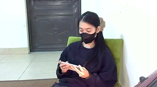 DA-EUN online show from 03-18-25, 02:47