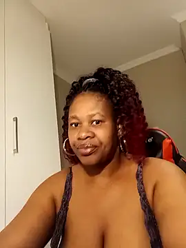 Snapshot of bustylisa1983 chatting on 04-27-26, 05:05 bustylisa1983 online show from 04-27-26, 05:05