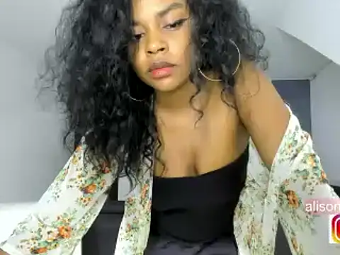 Snapshot of alison-ker3 chatting on 12-04-24, 10:35 alison-ker3 online show from 12-04-24, 10:35