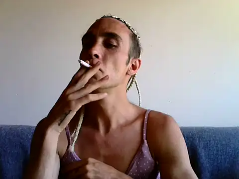 Snapshot of xxxlecram chatting on 05-24-26, 01:16 xxxlecram online show from 05-24-26, 01:16