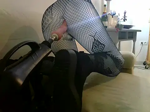 Snapshot of xxxlecram chatting on 06-04-26, 09:15 xxxlecram online show from 06-04-26, 09:15