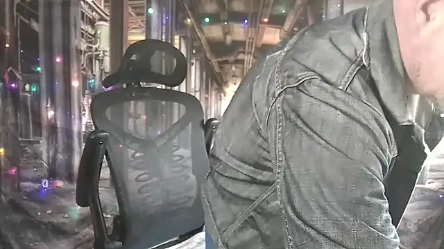 Snapshot of ManlyPrisonGuy chatting on 10-23-25, 11:20 ManlyPrisonGuy online show from 10-23-25, 11:20