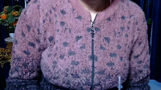 Snapshot of sexy-simmy chatting on 11-15-25, 01:25 sexy-simmy online show from 11-15-25, 01:25