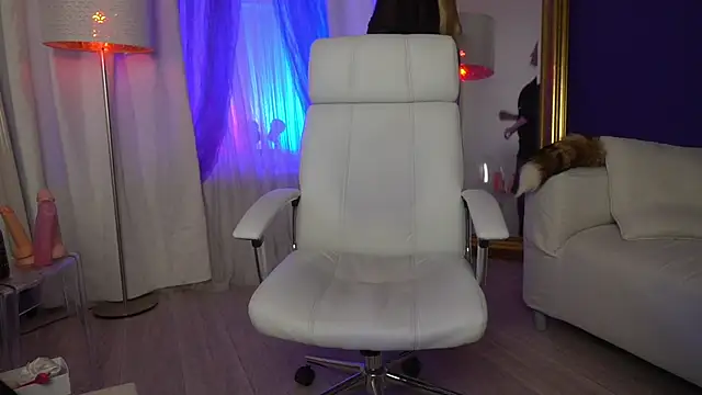 Snapshot of Margo_Pearls chatting on 12-13-24, 12:53 Margo Pearls online show from 12-13-24, 12:53