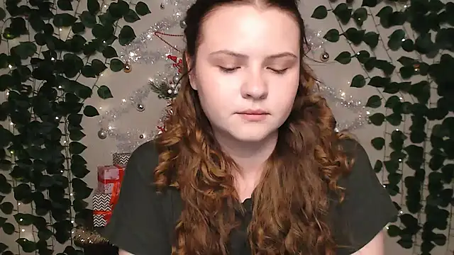 Snapshot of IxxiLiana chatting on 01-05-25, 04:04 IxxiLiana online show from 01-05-25, 04:04